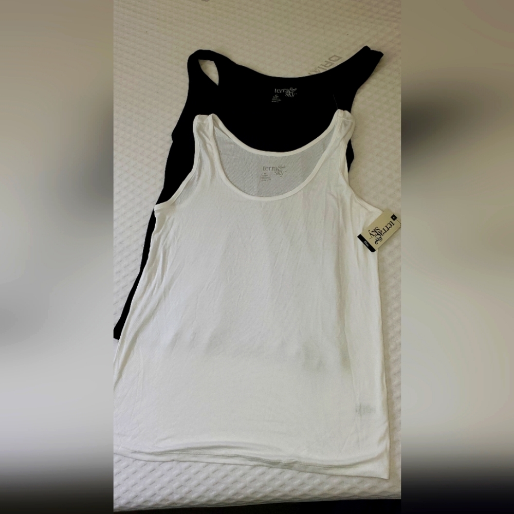 Terra&Sky 2 tank tops size 0X